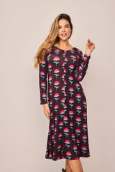 Langes rosa Blumen-Kiefernkleid